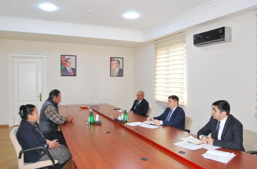 Elm, təhsil və insan resursları şöbəsinin müdiri İlham Süleymanov Tərtərdə vətəndaşları qəbul edib, təsərrüfatlara baş çəkib