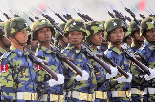 Myanmada müsəlmanlar döyüşmək üçün orduya zorla cəlb edilir