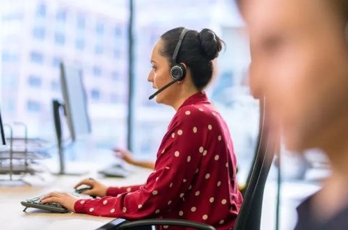 Bank sektorunda uzaqdan müraciətlərin sayı 1,5 milyona çatıb