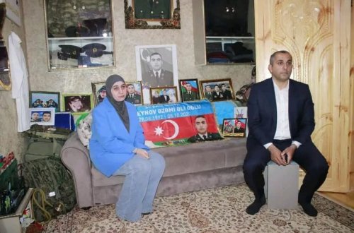 Mingəçevir Dövlət Universitetinin rektoru Şahin Bayramov Universitetin şəhid məzunlarının ailələrini ziyarət edib