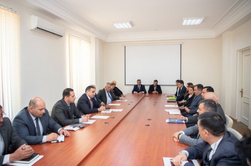 Kənd təsərrüfatı nazirinin müavini Sarvan Cəfərov Neftçalada vətəndaşları qəbul edib, təsərrüfatlara baş çəkib