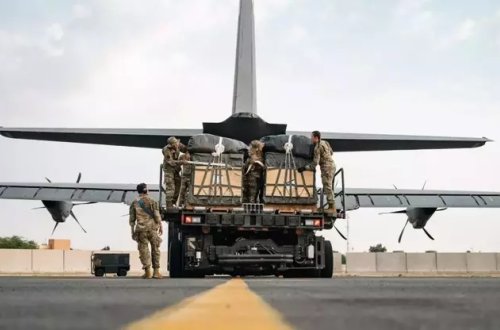 ABŞ Qəzzaya hava yardımı əməliyyatını bərpa edib