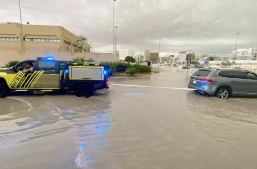 Birləşmiş Ərəb Əmirliklərinin (BƏƏ) Milli Meteorologiya Mərkəzi ölkədə son 75 ilin ən güclü yağışının qeydə alındığını açıqlayıb