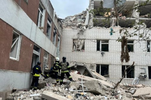 Rusiya Çerniqova raket hücumu etdi: Xeyli sayda ölən və yaralanan var