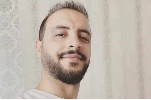 34 yaşlı kişi siqaret çəkməyə çıxdığı pəncərədən yıxıldı