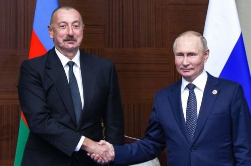 Politoloq Rusiyanın Azərbaycan və Ermənistanla münasibətlərini müqayisə etdi