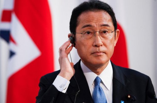 Yaponiyanın Baş naziri Fransa, Paraqvay və Braziliyaya səfər edəcək