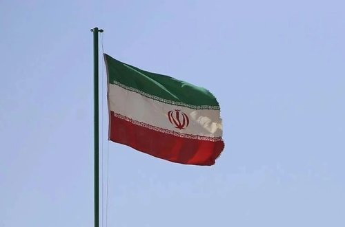 İranda PUA ilə avtomobilə hücum nəticəsində 2 nəfər öldü