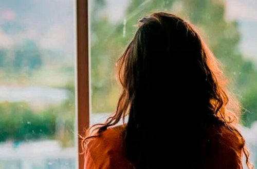 Bakıda 16 yaşlı qız kredit ödənişi adı ilə evdən qaçdı (VIDEO)