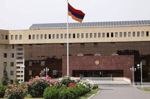 Ermənistanda çaxnaşma: Ordu nəzarətdən çıxır