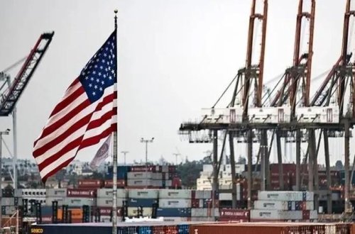 ABŞ-ın xarici ticarət kəsiri azalıb