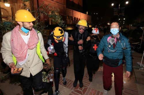 ABŞ-da universitetlərdə saxlanılanların sayı 2 mini keçdi