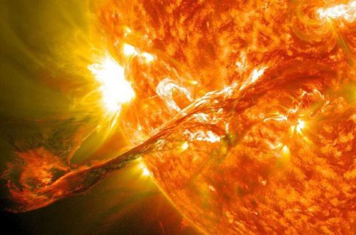 Geomaqnit qasırğası olan günlərdə nə etmək lazımdır? - Həkimdən TÖVSİYƏ