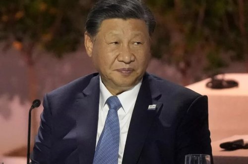 Çin lideri 5 ildən sonra ilk dəfə Parisə gəlib