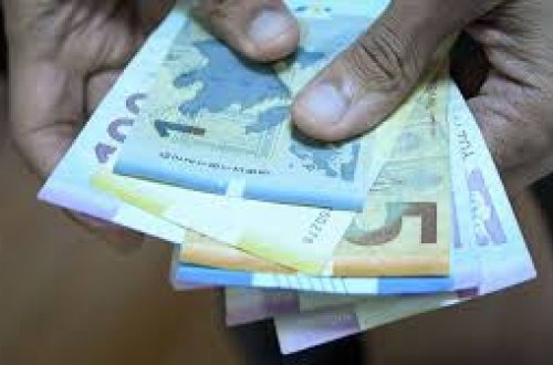 Azərbaycanda aylıq minimum əməkhaqqı saatlıq minimum əməkhaqqı ilə əvəz edilə bilər