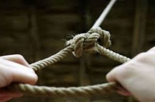 Zaqatalada ata oğlunun asılmış meyitini tapdı