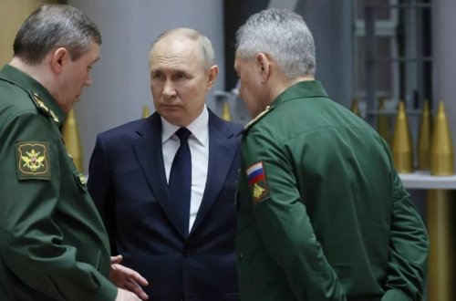 Vladimir Putin müdafiə naziri vəzifəsindən azad etdi