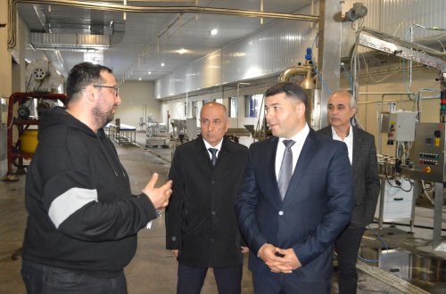 Aqrar Kredit və İnkişaf Agentliyinin sədri Seymur Mövlayev Balakəndə vətəndaşları qəbul edib, təsərrüfatlara baş çəkib