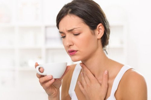 Boğaz ağrısı zamanı hansı qidaları yemək olmaz? - HƏKİM MƏSLƏHƏTİ