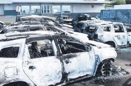 Fransız üsyanı Yeni Kaledoniyada başladı