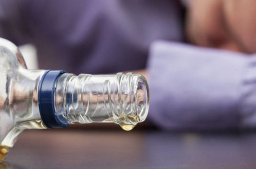 Xırdalanda sirkə turşusu içən kişi öldü