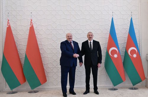 Azərbaycanda səfərdə olan Aleksandr Lukaşenkonun rəsmi qarşılanma mərasimi olub - FOTO