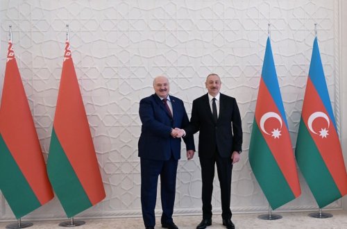 Azərbaycan və Belarus prezidentləri “Caspian Agro” və “InterFood Azerbaijan” sərgiləri ilə tanış olublar