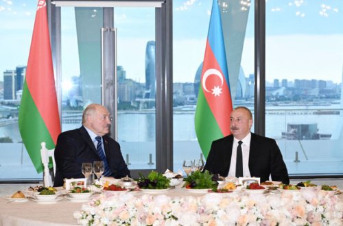 İlham Əliyevin adından Aleksandr Lukaşenkonun şərəfinə dövlət ziyafəti verilib