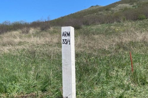 Kirants kəndində sərhəd dirəkləri quraşdırılıb