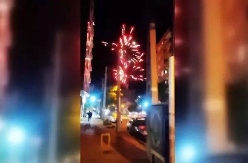 İranda insanlar iki yerə bölünür