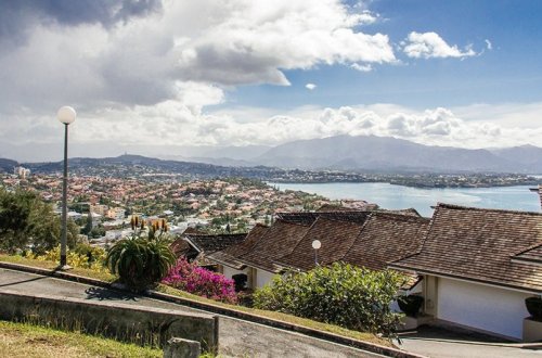 İki ölkə öz vətəndaşlarını Yeni Kaledoniyadan təxliyə edir