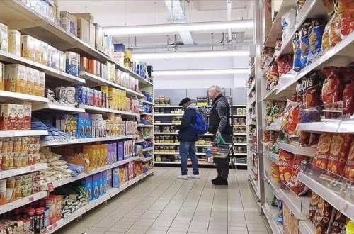 İngiltərədə illik inflyasiya azalıb