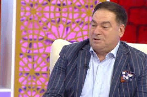 Əlikram Bayramovun xanım müğənniyə sevgi mesajı qalmaqal oldu: 