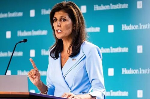 Namizədlikdən geri çəkilən Trampın rəqibi Heyli Trampı dəstəklədiyini açıqlayıb