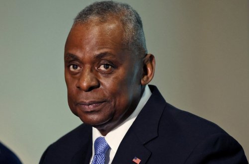 Pentaqonun rəhbəri öz vəzifəsinin icrasına qayıdıb