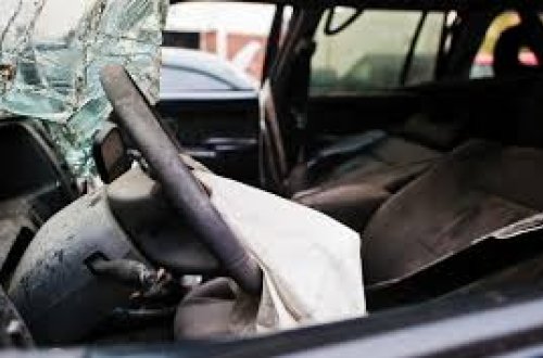 Xırdalanda motosiklet avtomobillə toqquşdu: Azyaşlı xəsarət aldı