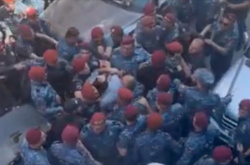 İrəvanda yenidən hökumət əleyhinə etirazlar başlayıb