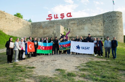 “YAŞAT” Fondunun dəvəti ilə türkiyəli şəhid ailə üzvləri Şuşaya səfər ediblər