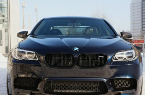 Bakıda ŞOK OLAY: Qadın hirsini sevgilisinin LÜKS avtomobilindən çıxardı - VİDEO