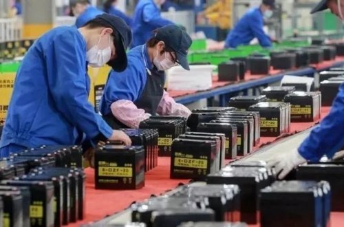 Çində istehsal sektorunun fəaliyyəti yavaşlayıb