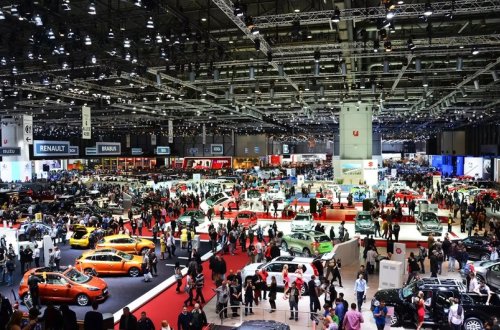 Cenevrə avtosalonu bağlanıb