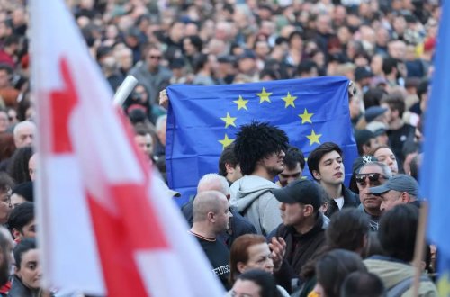 Gürcüstanda xarici agent qanunu təsdiq edildi