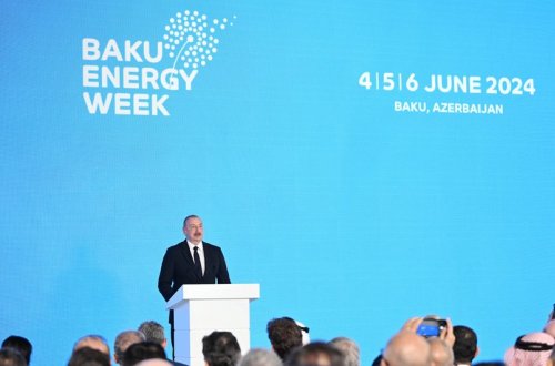 Azərbaycan Prezidenti: Biz inkişafda olan kiçik ada dövlətləri ilə də fəal işləyirik