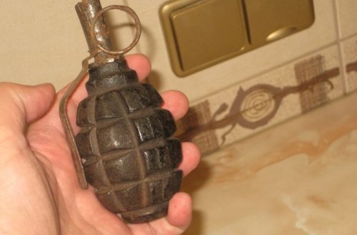 Sumqayıtda iki “F-1” qumbarası tapılıb