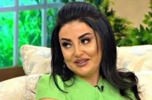 Afət ilk dəfə oğlunu GÖSTƏRDİ - VİDEO