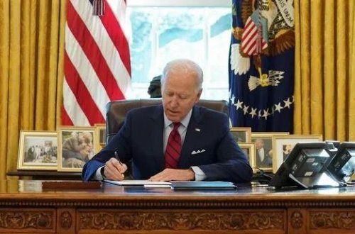 ABŞ prezidenti Bayden qeyri-qanuni mühacirlər üçün Meksika sərhədini bağlayıb