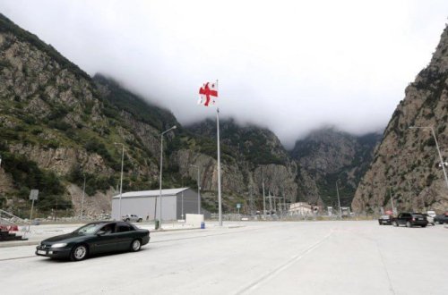 Gürcüstan-Rusiya sərhədində 