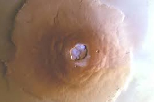 Marsda ilk dəfə: Dağ zirvəsində buz aşkarlandı