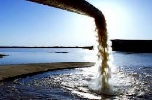 Xəzər dənizi sahilində iki iaşə obyekti çirkab sularını küçəyə və dənizə axıdıb - RƏSMİ