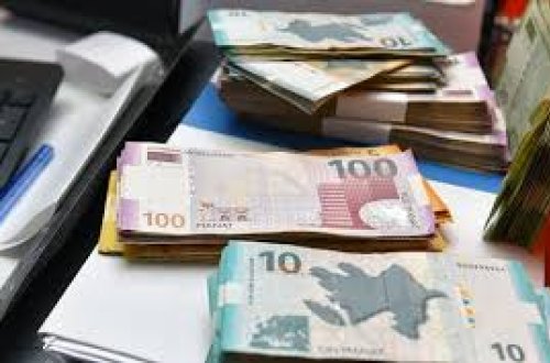 Azərbaycanda orta aylıq əməkhaqqı 1 000 manatı keçib